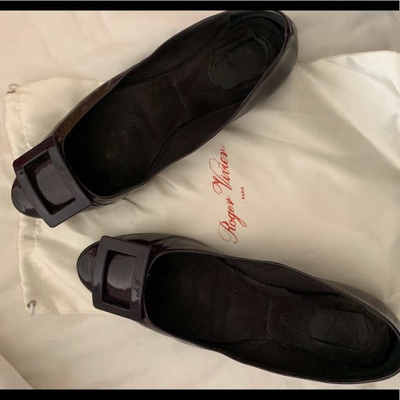 Roger Vivier deep purple patent leather flats - Picture 2 of 5